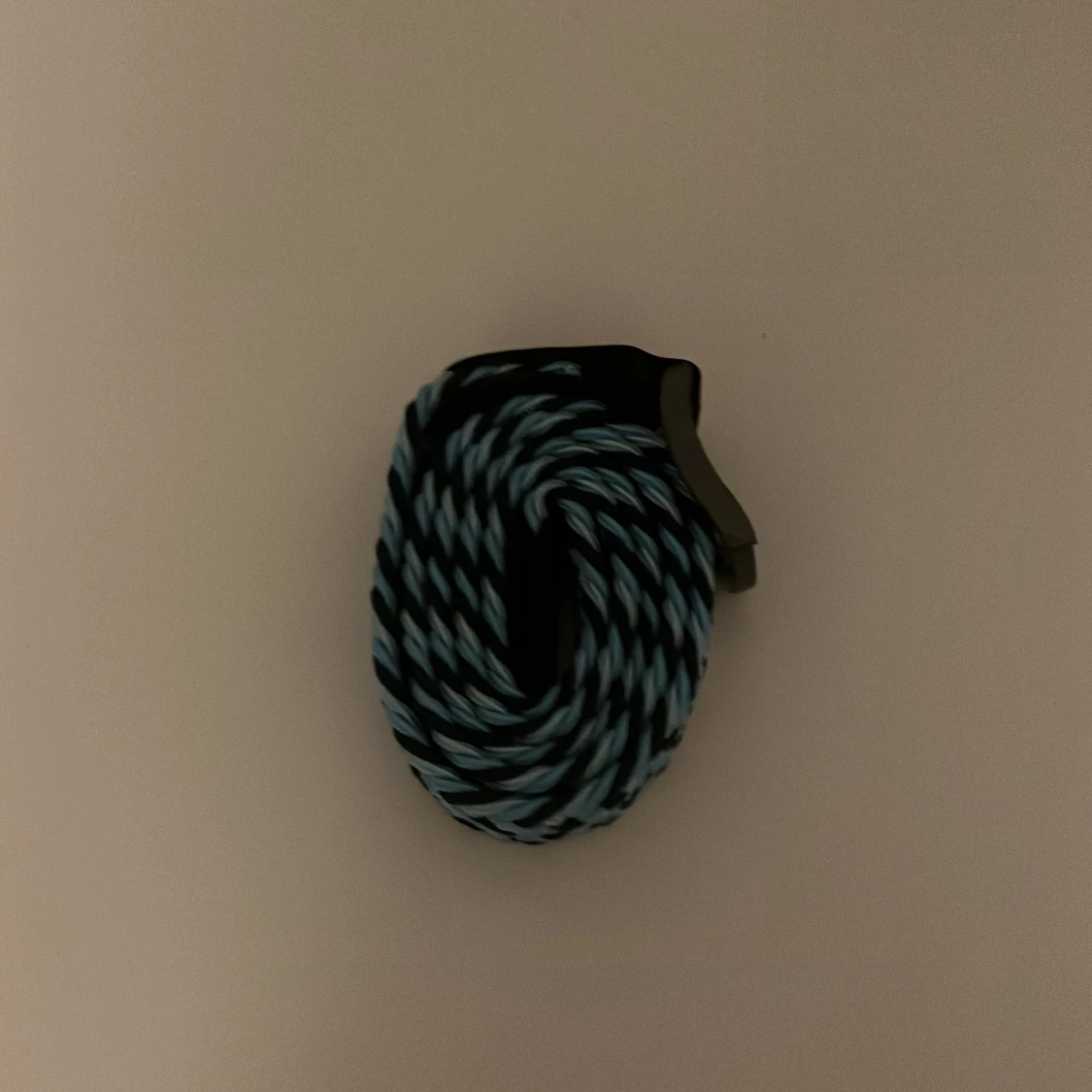 Blått flätat bälte - 93