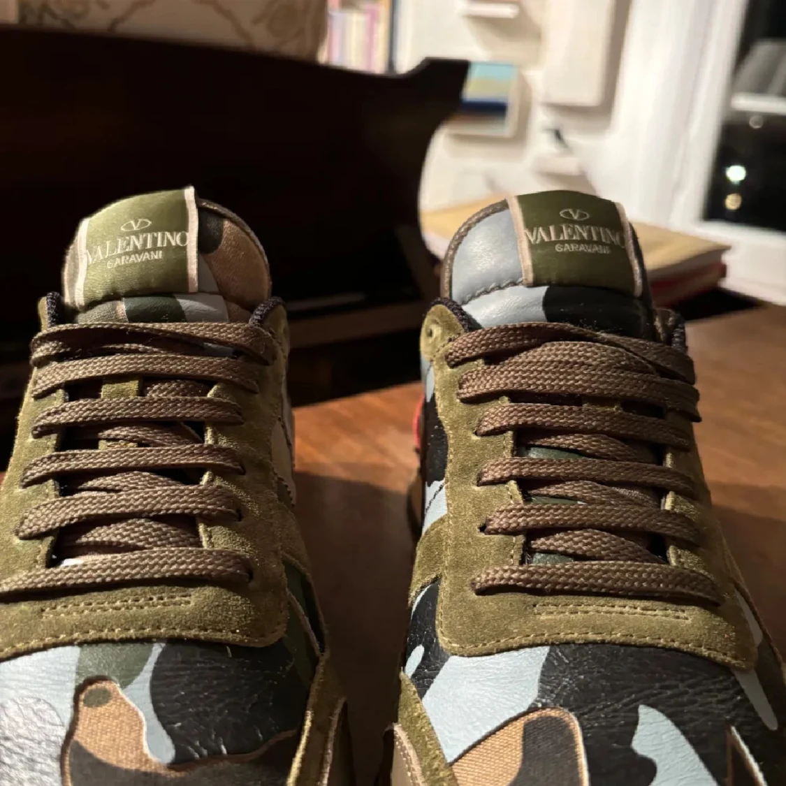 Valentino Garavani sneakers i camouflage - 90