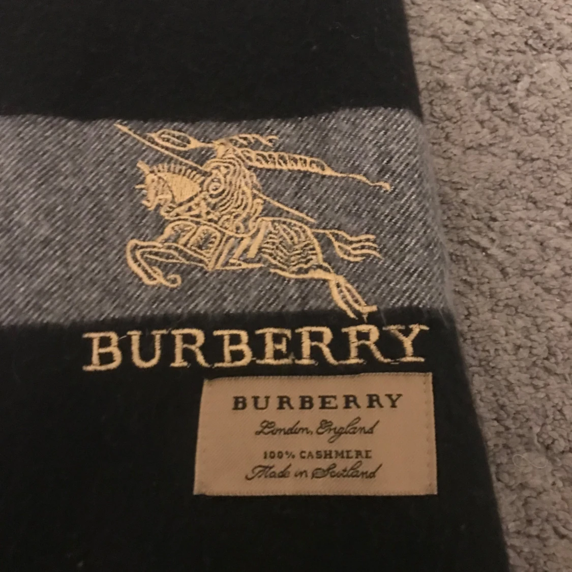 Burberry halsduk - 90