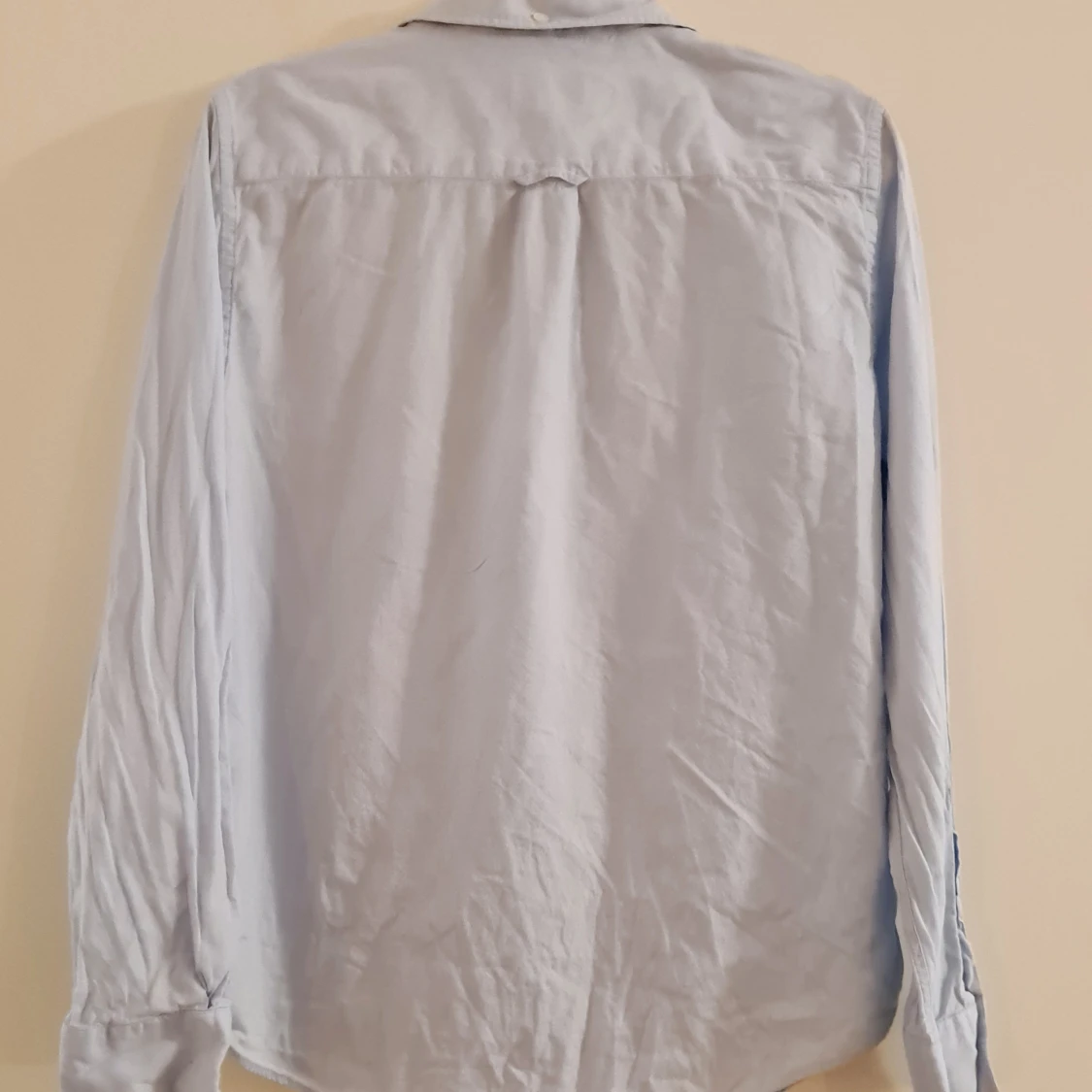 Ljusblå skjorta från Gant - 90