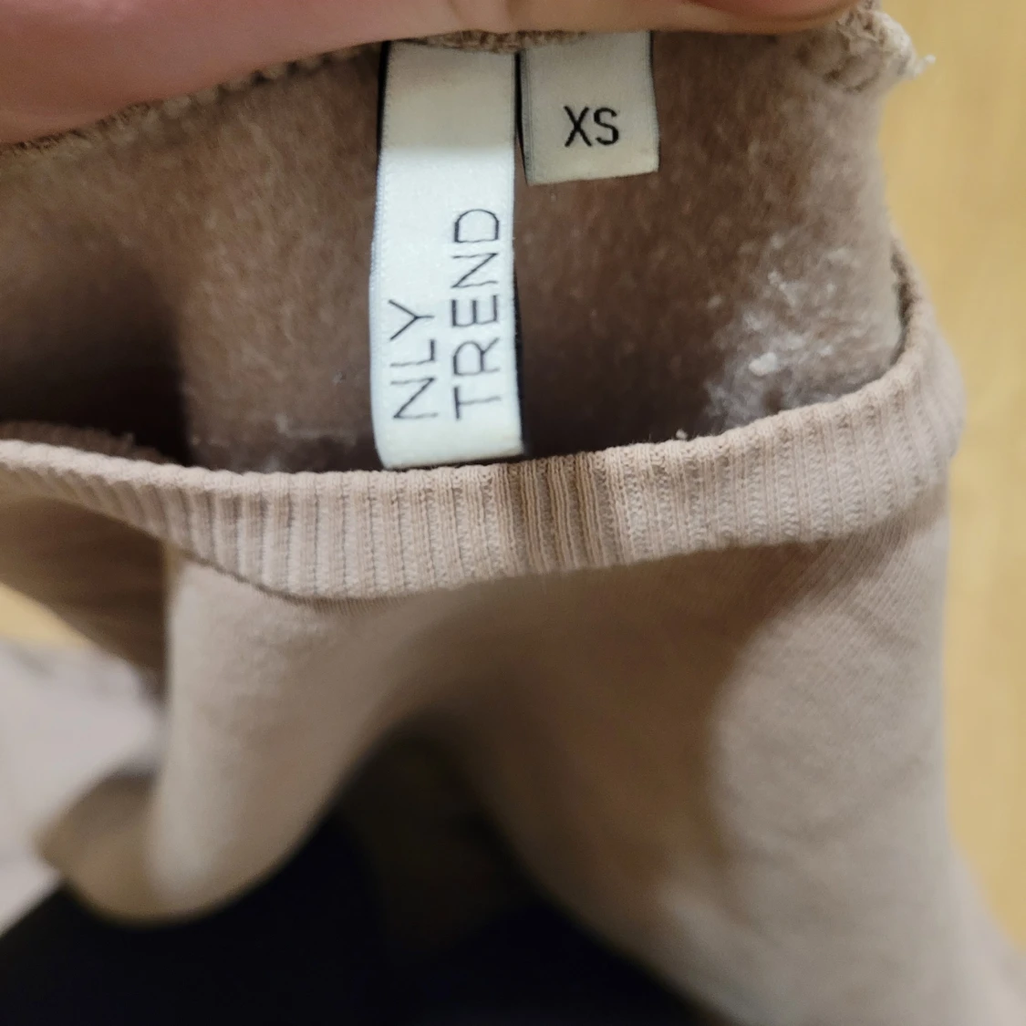 Beige tröja från NLY Trend - 90