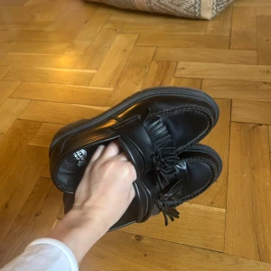 Dr Martens loafers 36! - Svart dr martens loafers i storlek 36🌟i super skick trots använda. True to size!
