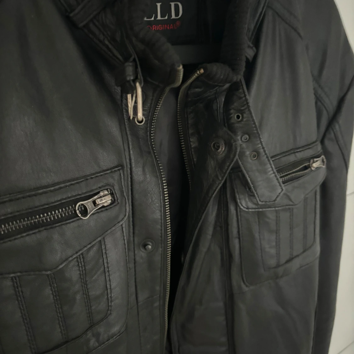 Svart vintage skinnjacka. - 92