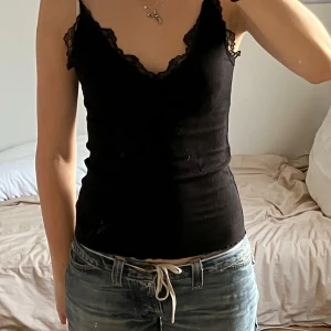 Svart linne - Svart spetskompetens från New yorker 💕