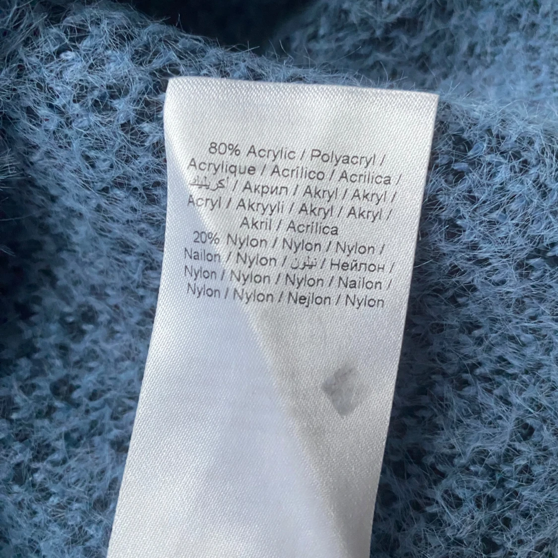 Mörkblå stickad mönstrad tröja från b.young - 4