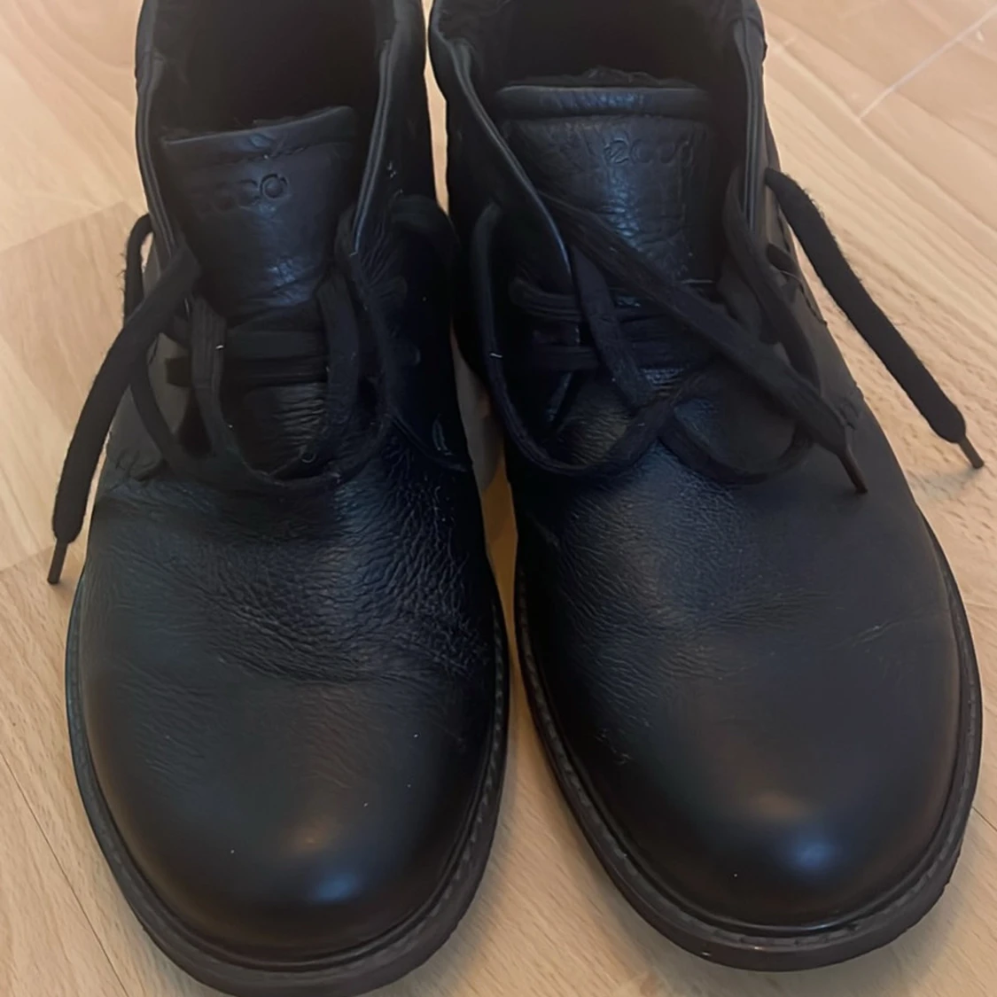 Svarta skinnkängor från Ecco