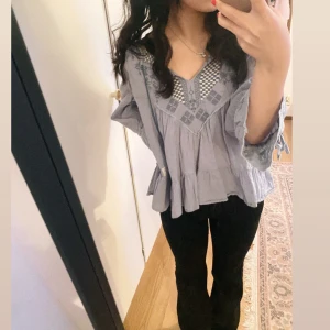 Odd molly blus - Jätte fin v ringad blus från odd molly💕