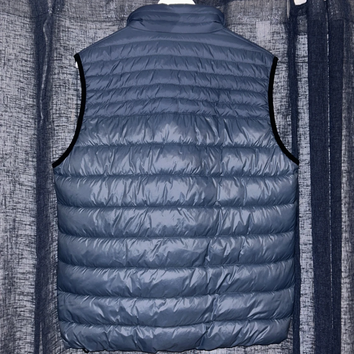 Blå dunväst från BOSS - 90