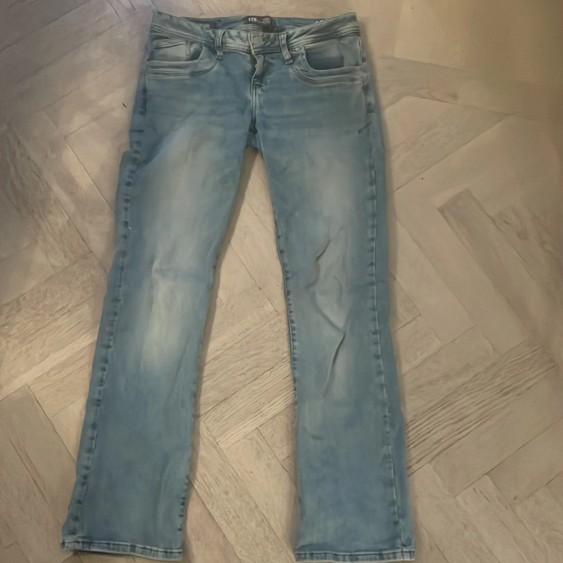 Blå bootcut jeans - 1