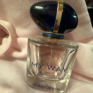 My Way parfym från Giorgio Armani - använd fåtal gånger!