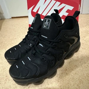 Svarta Nike Vapormax sneakers - Nike vapormax strl 44.  Inte äk ta