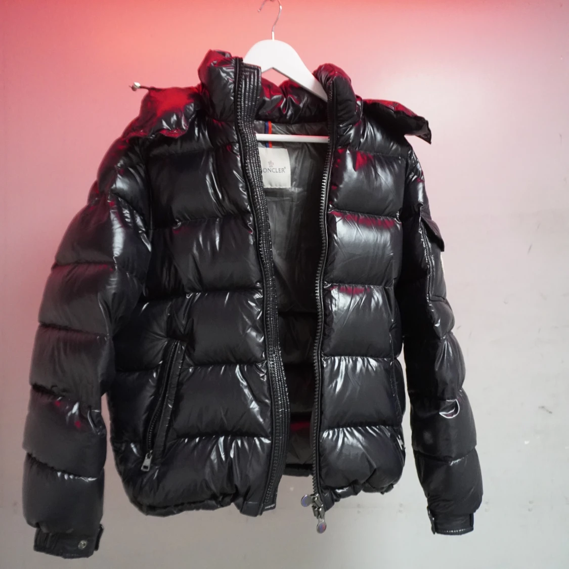 Svart pufferjacka från Moncler - 4