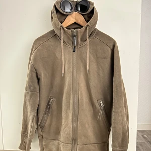 Cp company tröja  - 🔵Skick 8/10🔵Storlek M passar även S🔵