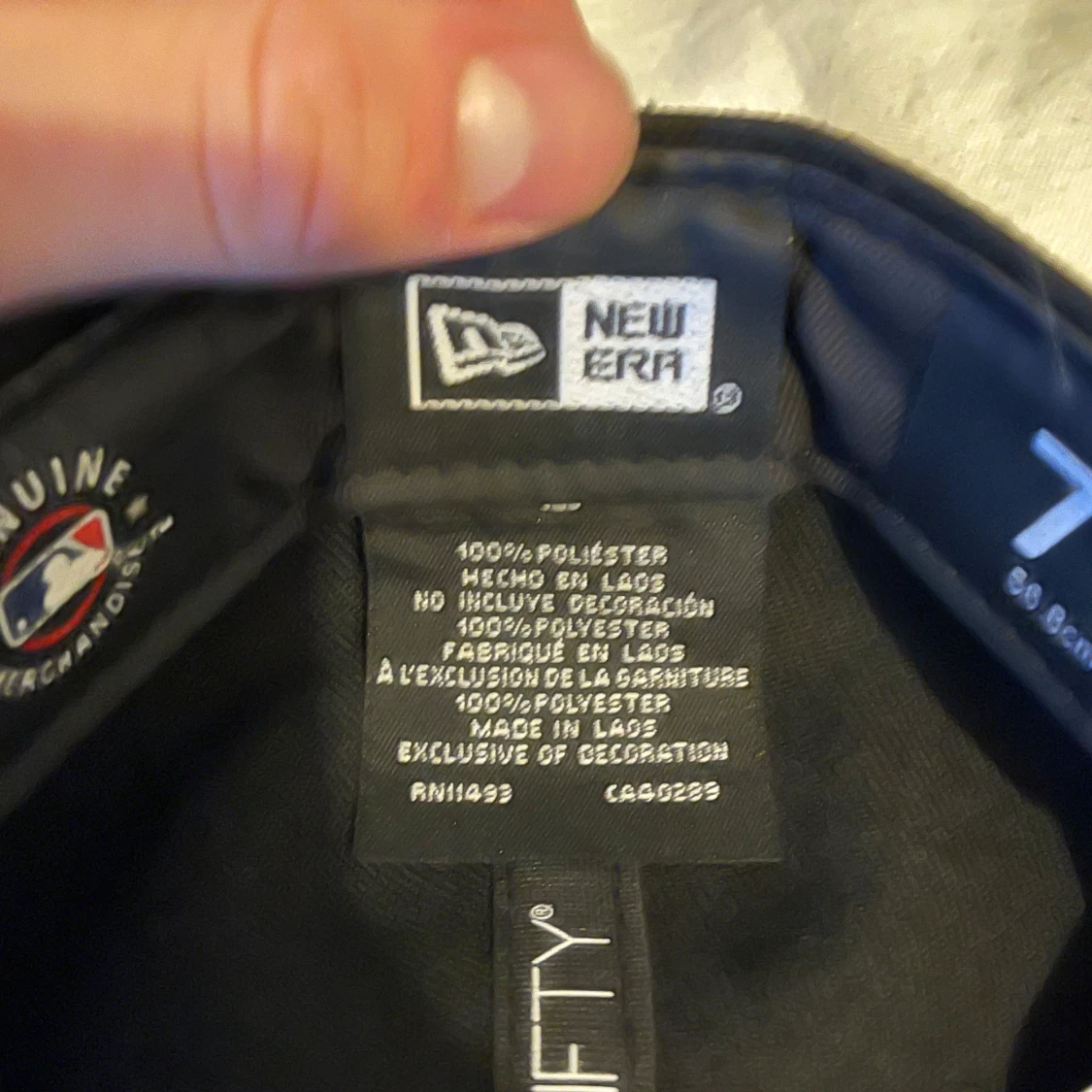 Svart keps från New Era - 4