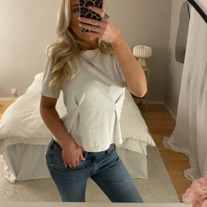 Topp - Så söt topp med insydd midja från h&m🥹