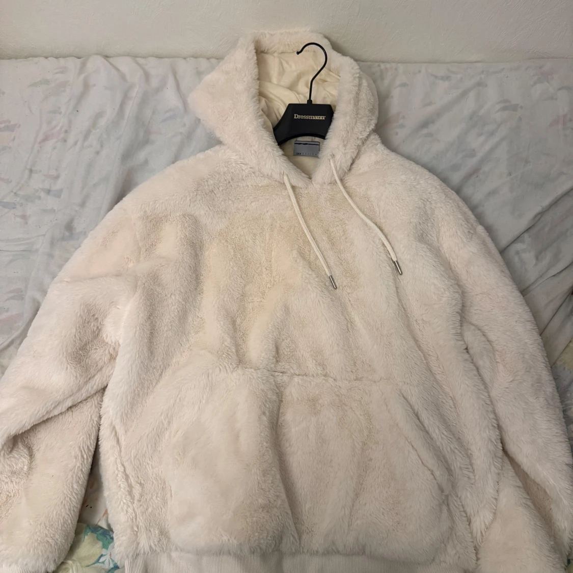 Vit teddyjacka med huva