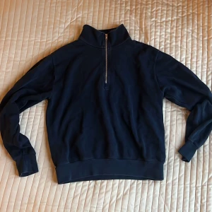 Brandy Melville zip-up - Oversized zip up I bra skick⭐️💕