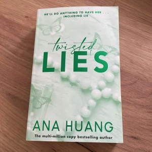Twisted lies  - Sissta av 4 böcker i serien. På engelska 