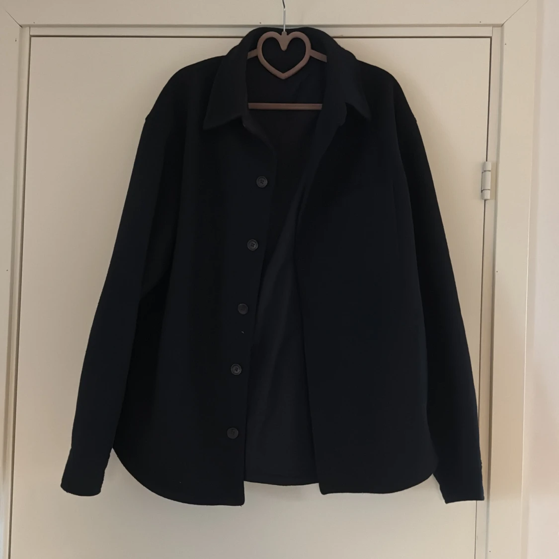 Marinblå Uniqlo overshirt jacka - 1