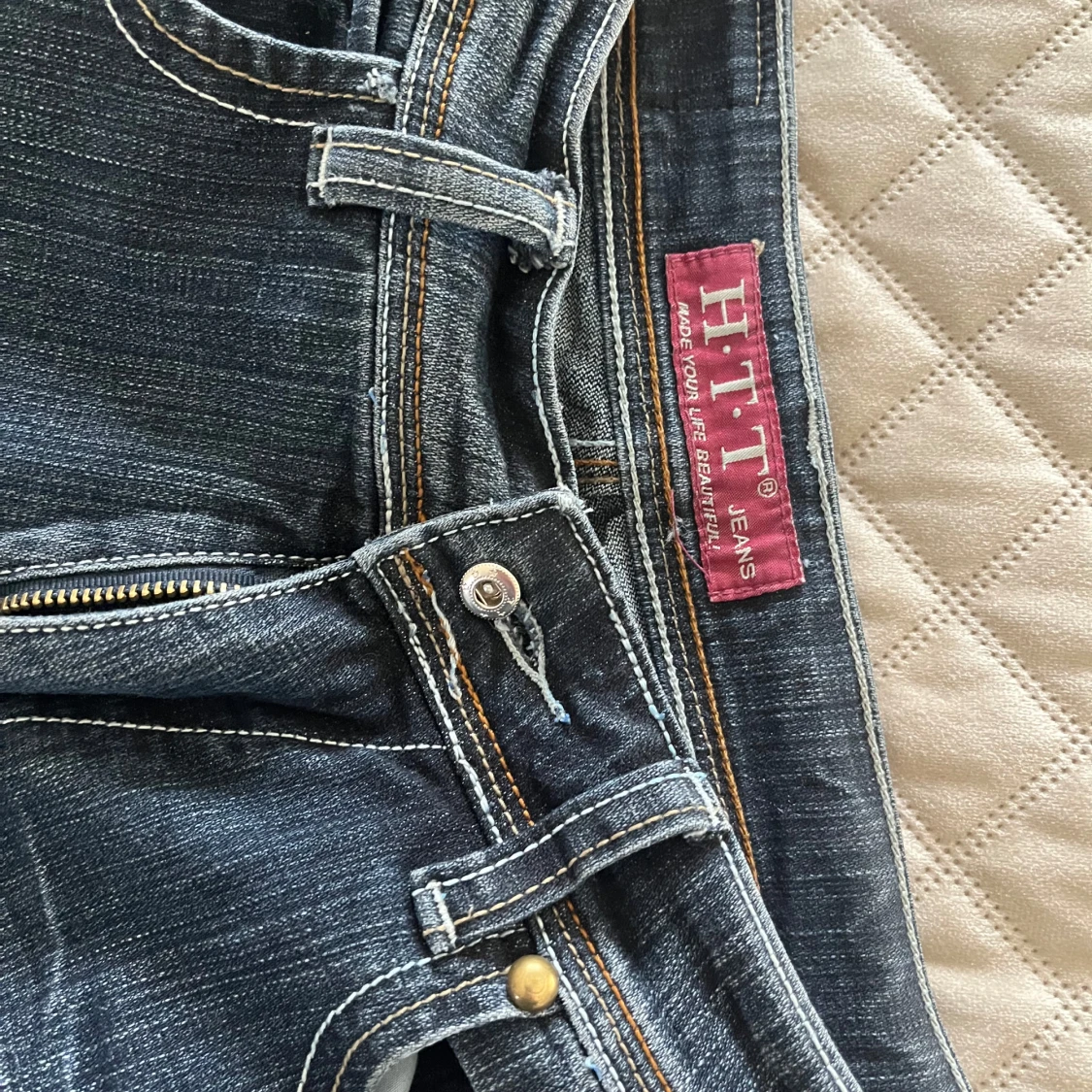 Snygga bootcut jeans med brodering - 3