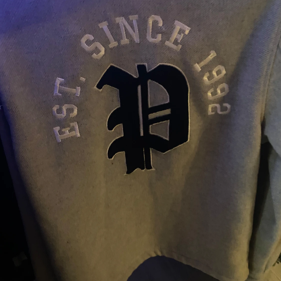 Grå collegejacka - 1