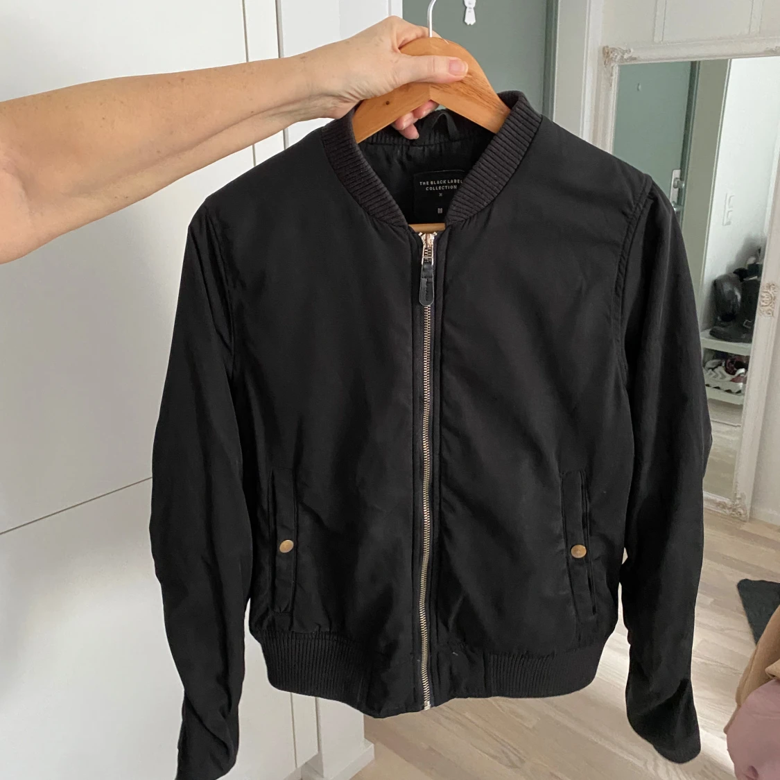 Svart bomberjacka från Zara - 2