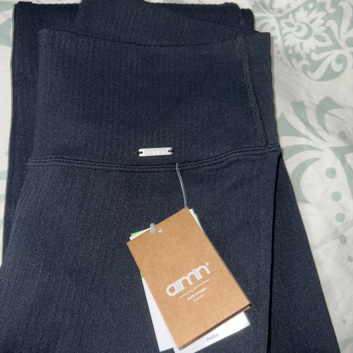 Svarta bootcut byxor från Aim'n - 2