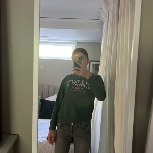 Gant sweatshirt  - Bra skick, storlek 146/152 ungefär som en xs