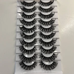 Fransar Från Shein - 🌺 Aldrig Använda 🌺Super fin volym  🌺Svarar Snabbt 🌺Snabb Leverans  Frågor? Fråga mig! 🩷