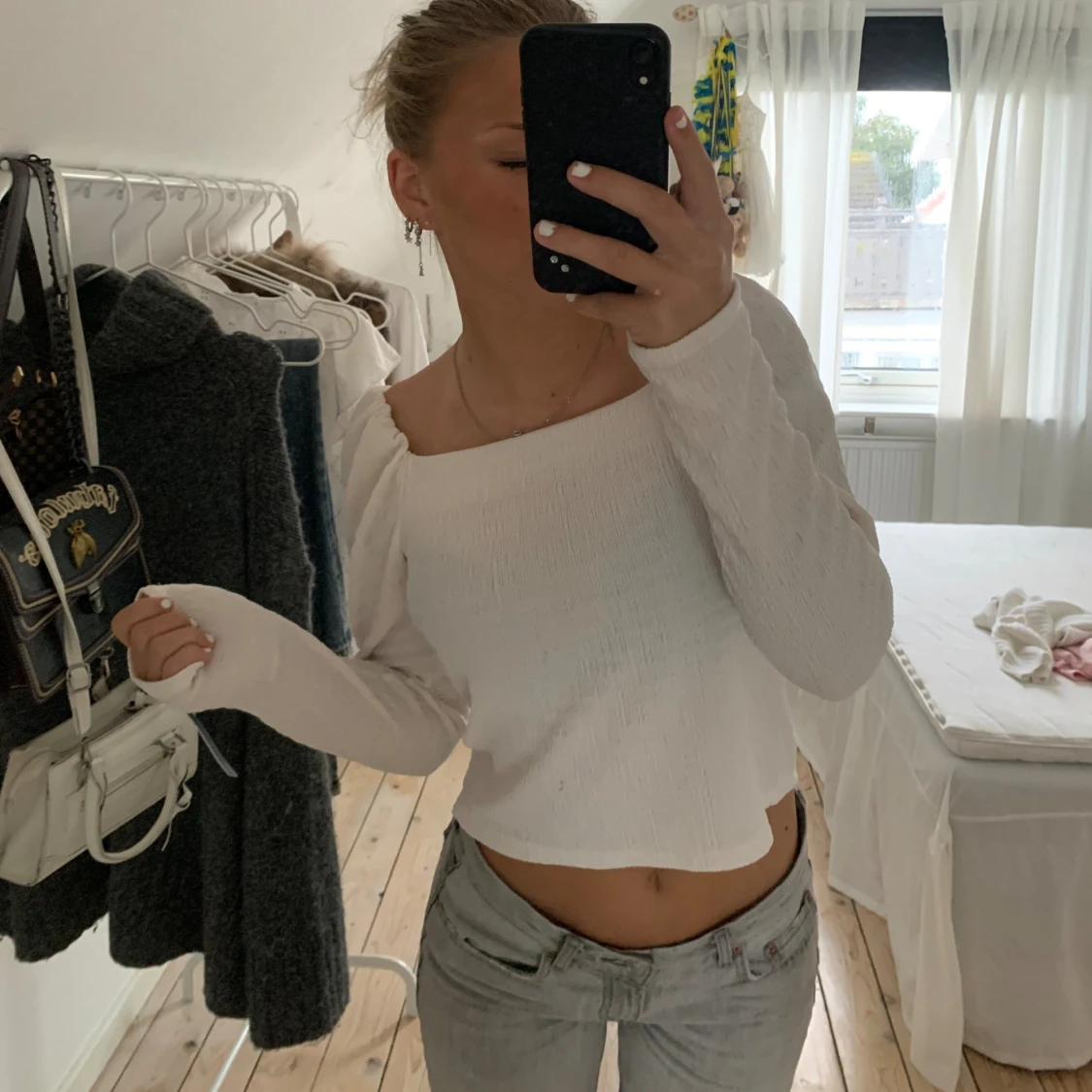 Vit topp långärmad