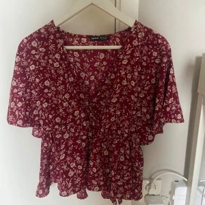 Blus - Blus från shein Frakt tillkommer