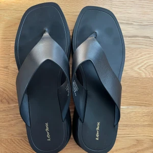 & other stories slippers - &otherstories slippers knappt använda. 