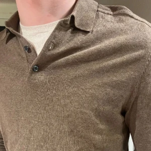 Stickad pike - Säljer nu denna feta stickade piken från selected homme! Skicket10/10 skriv om ni undrar nått!