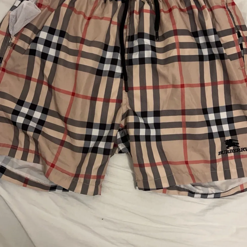 Burberry Badbyxor helt ny. Shorts.