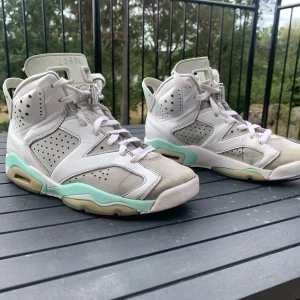 Jordan 6 Retro Mint Foam - Size - 38 Condition - 6/10
