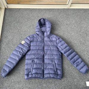 Sweet sktbs jacka - Sweets sktbs strolekar är väldigt konstiga är ungefär 185 och som ni kan se på bilden så är den inte jätte liten på mig. Storleken är xxs fast brukar ha M/L