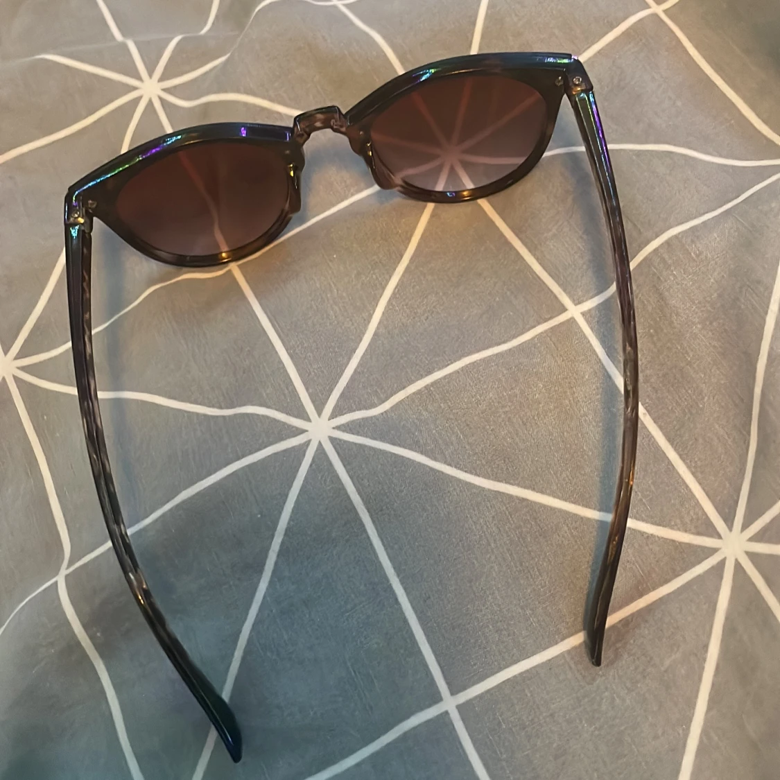 Snygga solglasögon med leopardmönster - 90