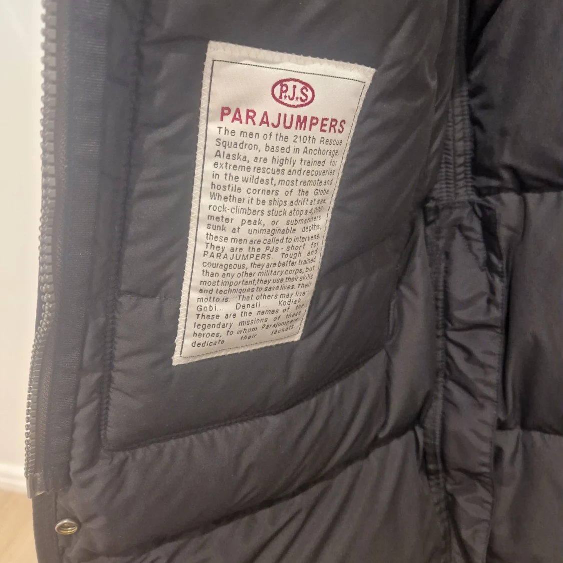 Parajumper svart dunjacka  - 93