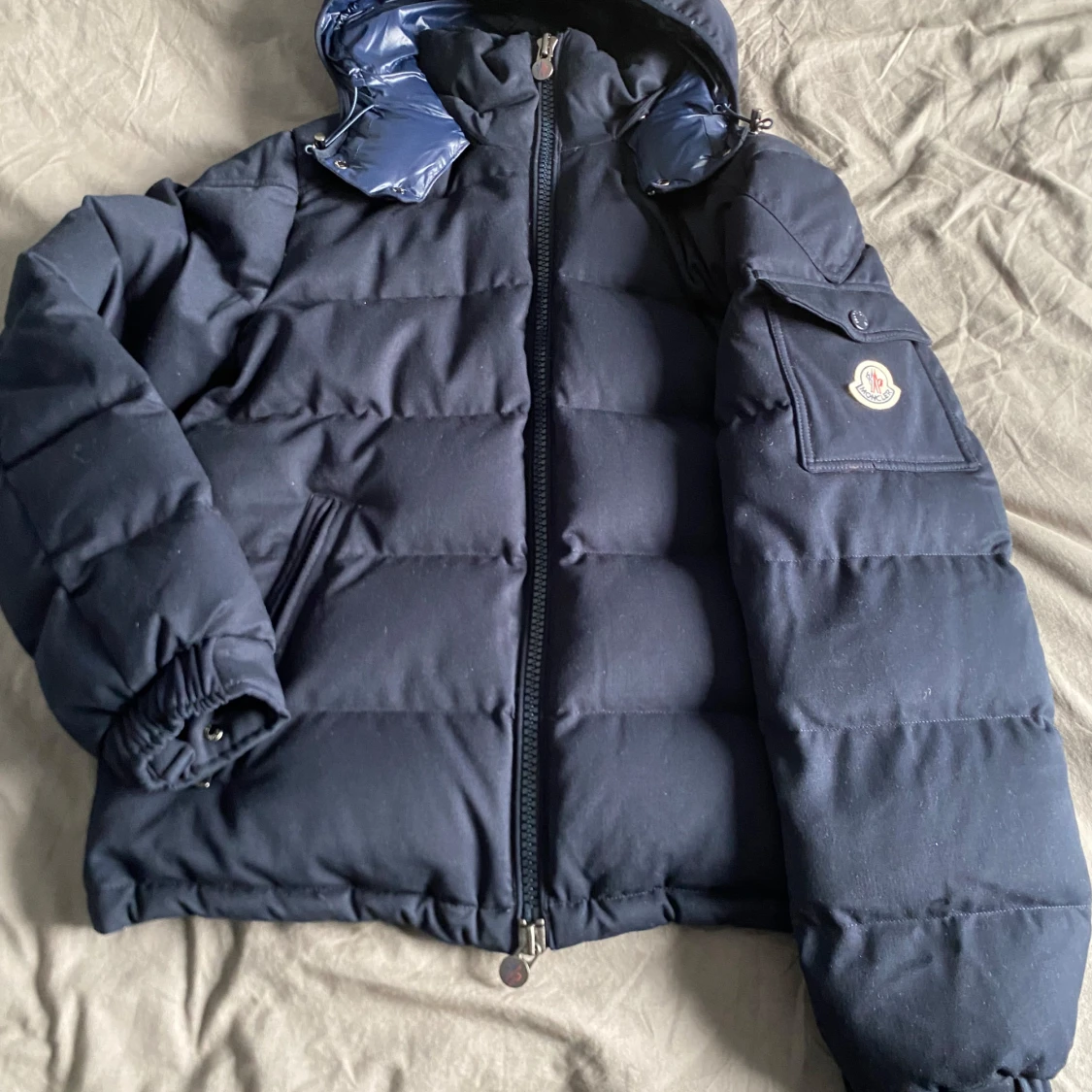  Moncler