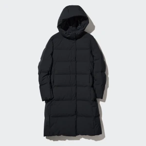 Vinterjacka  - Uniqlo vinterjacka, oanvänd helt ny. Storleken är xs men är ganska stor. Nypris 2000kr. Kan diskuteras 