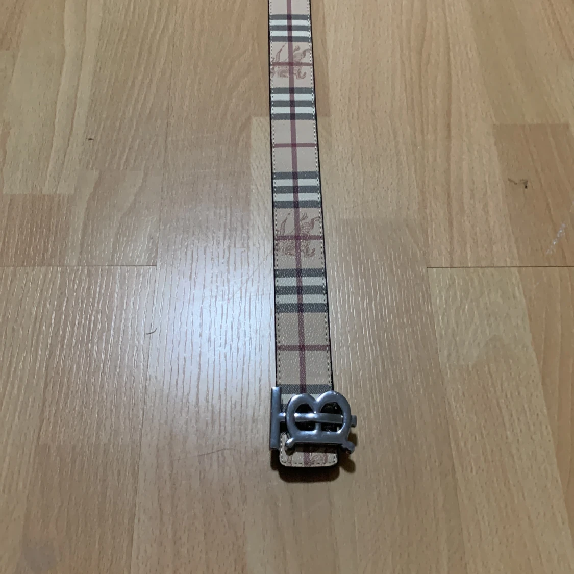 Burberry bälte  - 90