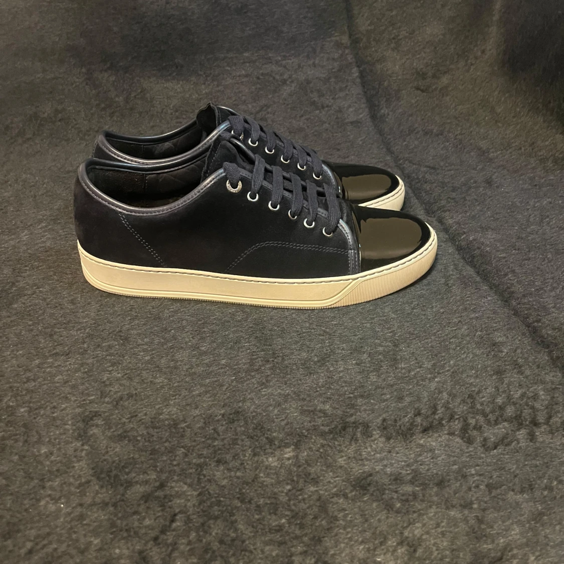 Lanvin cap toe, navy - 90