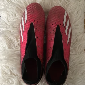 Addidas Superfly Köpte Dem För 1500kr - Bra dobbar har bara använt dem typ 7 gånger på konstgräs, 