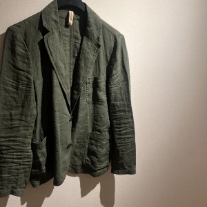 Linne kavaj - Grön Kavaj i storlek 46 från mango herr 