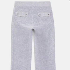 Juicy Couture - Juicy byxor i grå, helt oanvända!
