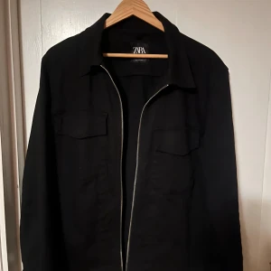 Zara Overshirt - Storlek M | kvalite 8/10 | Hör av dig vid eventuella frågor😄