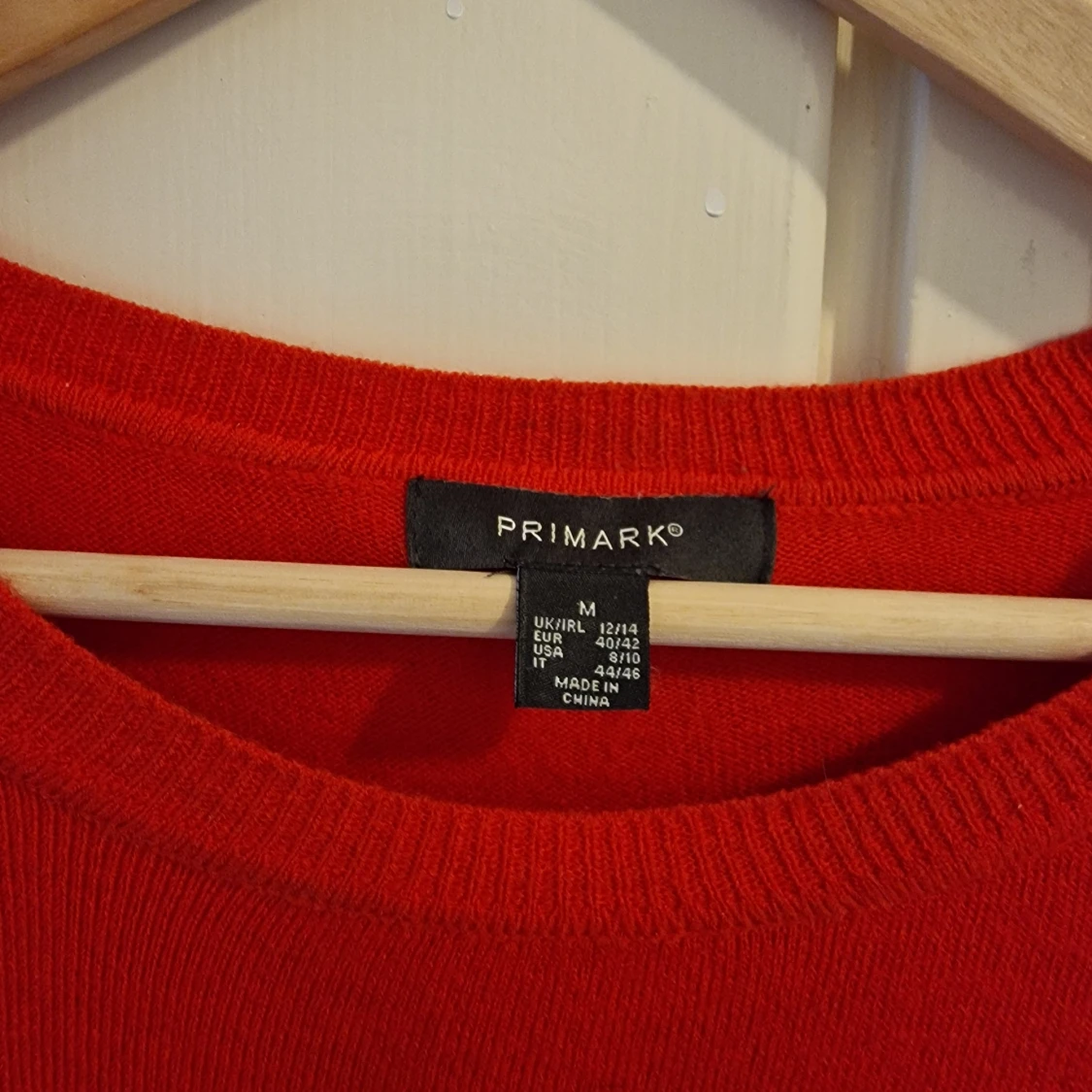 Röd tröja (PRIMARK) - 90