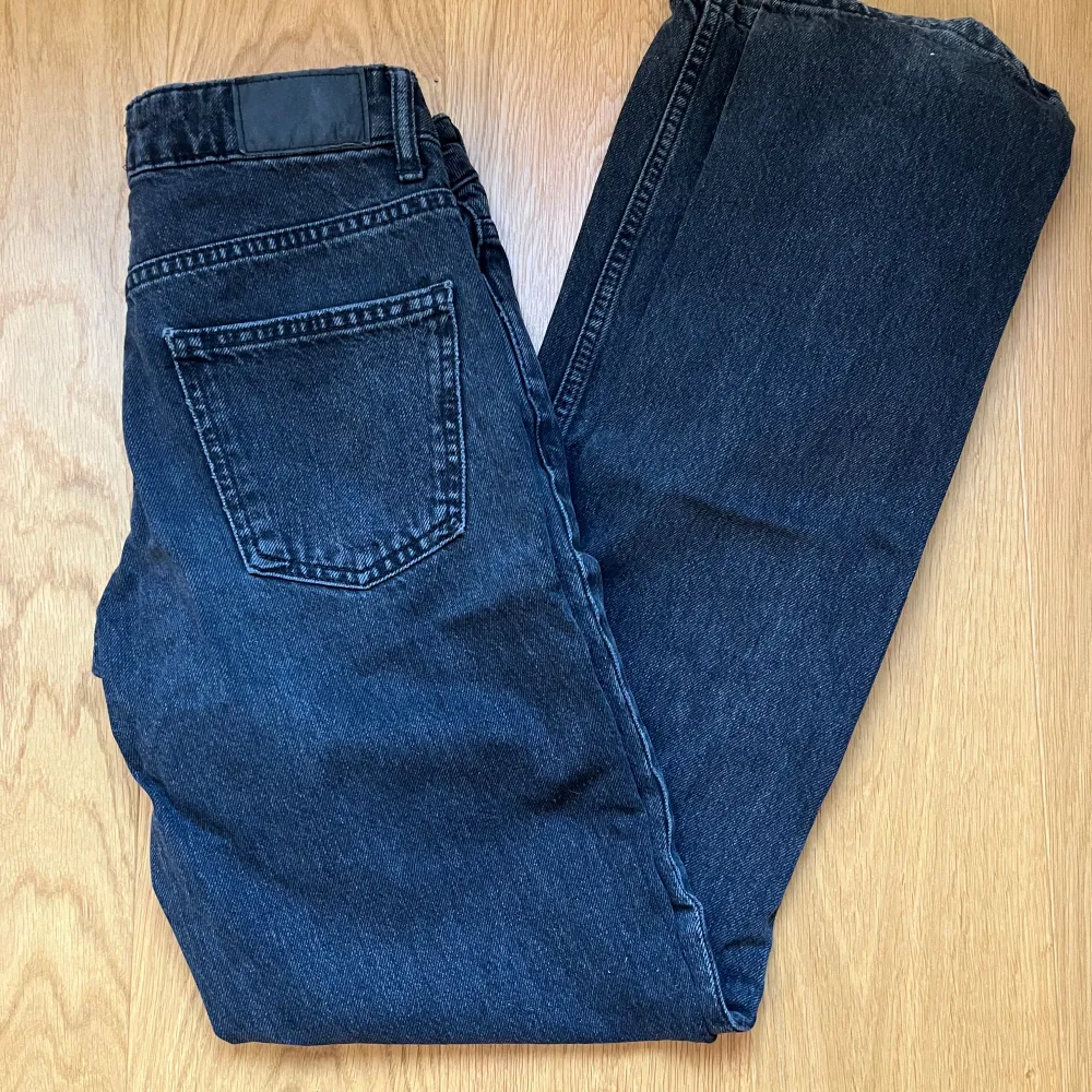 As snygga lågmidjade svarta jeans!!!. Jeans & Byxor.