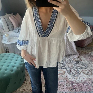 Zara blus - Populär blus från zara🤍