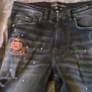 Supply demand - Dåliga bilder men den ser bra ur i verkligheten storlek xs oanvänd för byte orten still